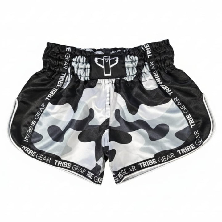 Muay Thai shorts voor kinderen met TribeGear camouflage design in zwart wit